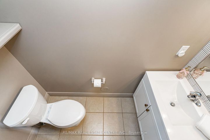 Photo 14 at 84 Vanhorne Close, Northwest Brampton, Brampton