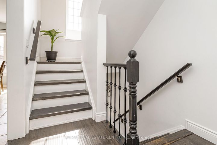 Photo 16 at 84 Vanhorne Close, Northwest Brampton, Brampton