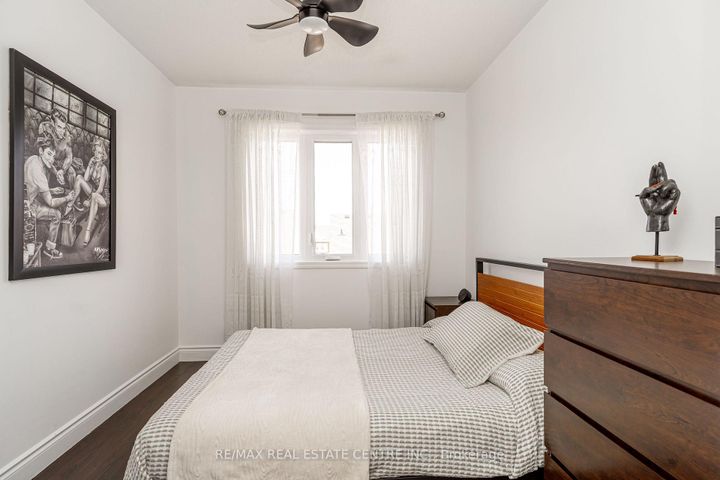 Photo 23 at 84 Vanhorne Close, Northwest Brampton, Brampton