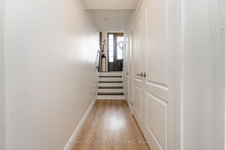 Photo 25 at 84 Vanhorne Close, Northwest Brampton, Brampton