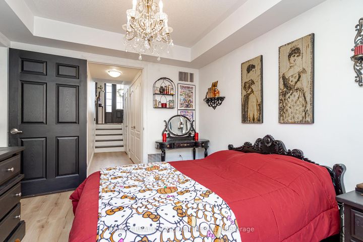 Photo 27 at 84 Vanhorne Close, Northwest Brampton, Brampton