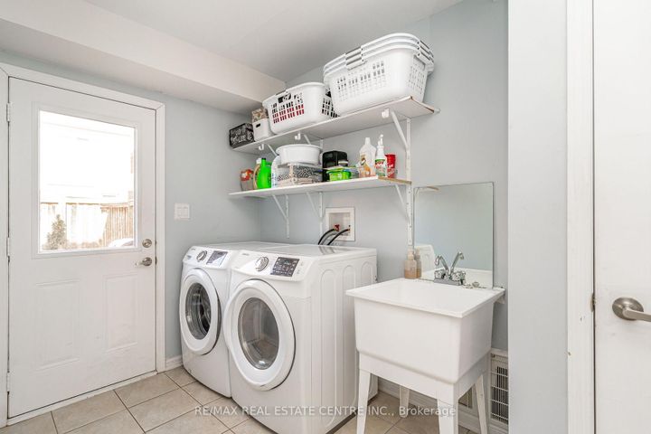 Photo 28 at 84 Vanhorne Close, Northwest Brampton, Brampton