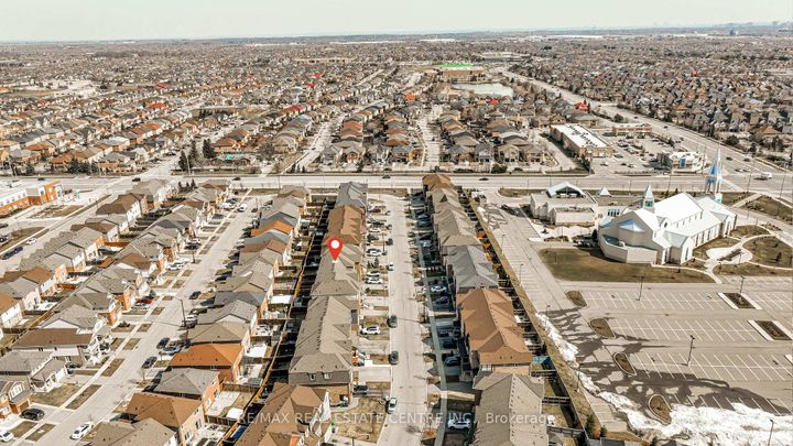 Photo 31 at 84 Vanhorne Close, Northwest Brampton, Brampton