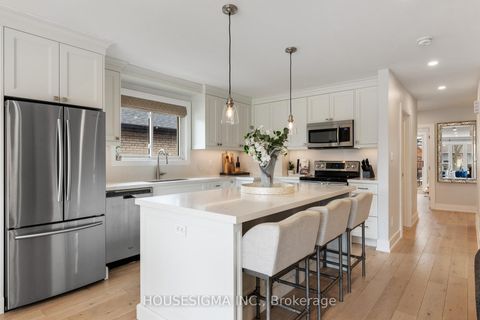 Photo 16 at 11 Tynevale Drive, Richview, Toronto