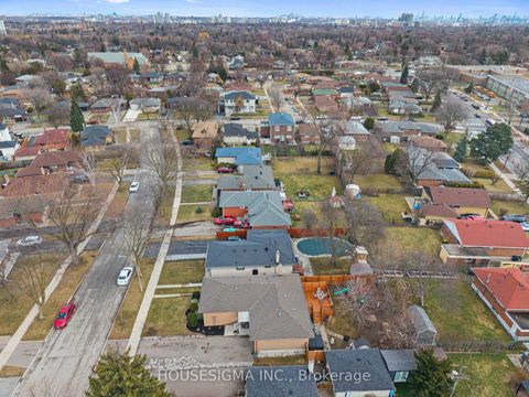 Photo 28 at 11 Tynevale Drive, Richview, Toronto