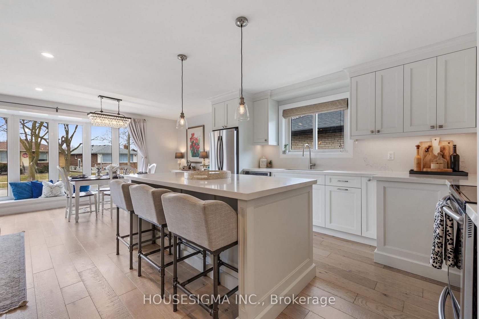 11 Tynevale Drive, Richview, Toronto 