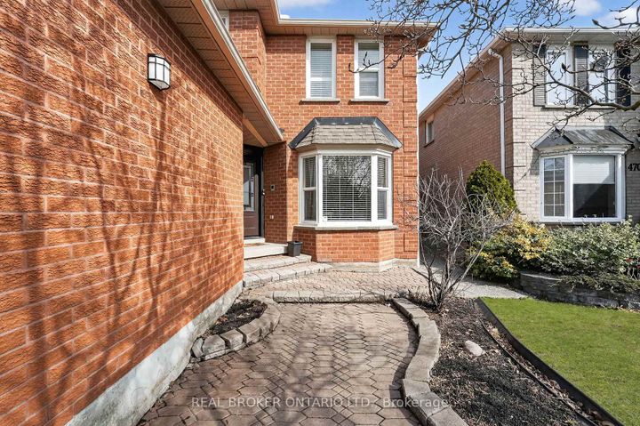 Photo 4 at 4705 Rathkeale Road, East Credit, Mississauga