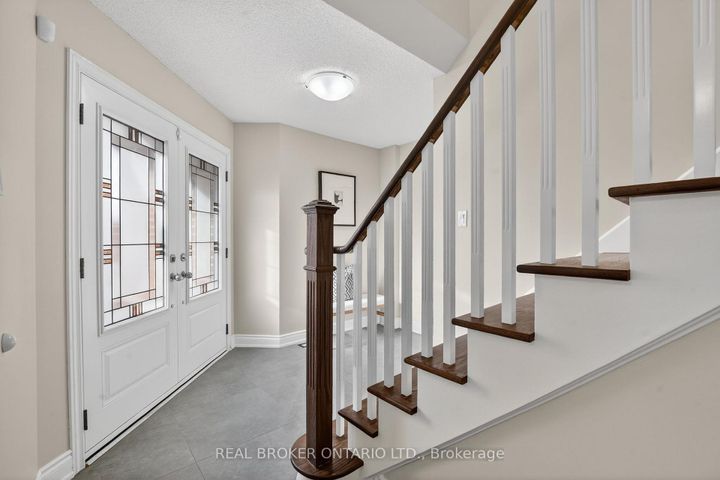 Photo 7 at 4705 Rathkeale Road, East Credit, Mississauga