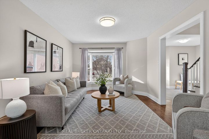 Photo 9 at 4705 Rathkeale Road, East Credit, Mississauga