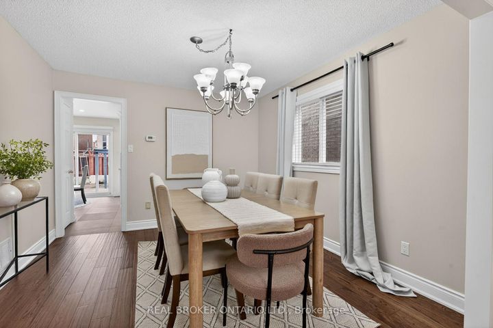 Photo 11 at 4705 Rathkeale Road, East Credit, Mississauga