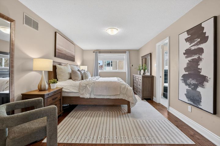 Photo 24 at 4705 Rathkeale Road, East Credit, Mississauga