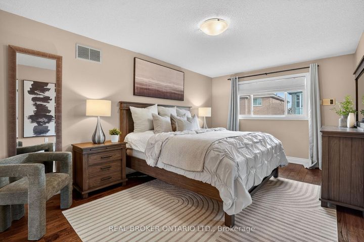 Photo 25 at 4705 Rathkeale Road, East Credit, Mississauga