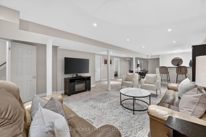 Photo 42 at 4705 Rathkeale Road, East Credit, Mississauga