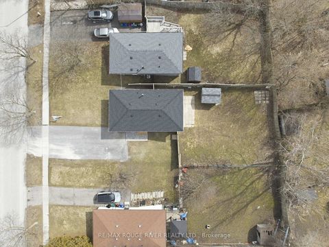 Photo 5 at 712 Grandview Drive, Donevan, Oshawa