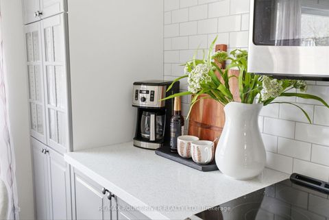 Photo 18 at 712 Grandview Drive, Donevan, Oshawa