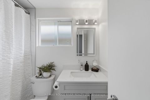 Photo 23 at 712 Grandview Drive, Donevan, Oshawa