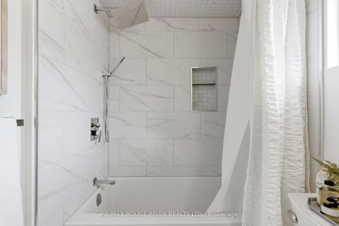 Photo 24 at 712 Grandview Drive, Donevan, Oshawa