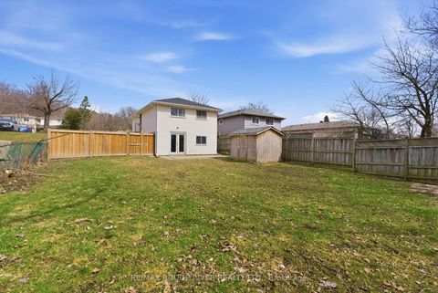 Photo 31 at 712 Grandview Drive, Donevan, Oshawa