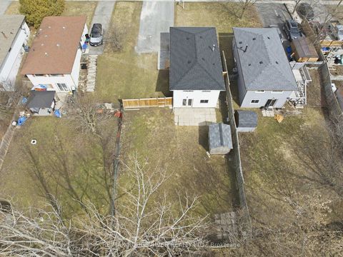 Photo 32 at 712 Grandview Drive, Donevan, Oshawa