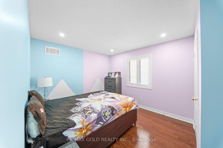 Photo 21 at 14 Crevice Gate, Wellington, Brampton