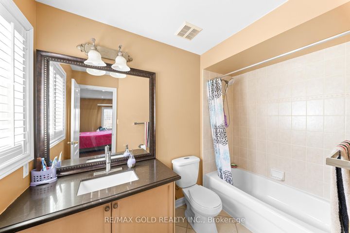 Photo 32 at 14 Crevice Gate, Wellington, Brampton