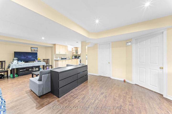 Photo 44 at 14 Crevice Gate, Wellington, Brampton