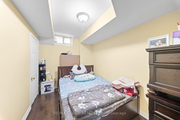 Photo 49 at 14 Crevice Gate, Wellington, Brampton