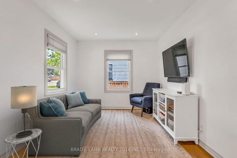 Photo 3 at 794 The Queensway, Queensway, Toronto