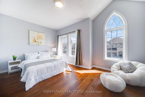 Photo 20 at 31 Roy Harper Avenue, Rural Aurora, Aurora