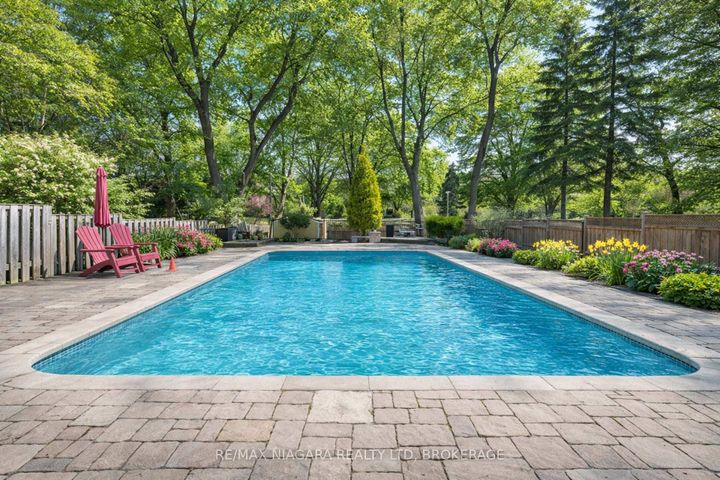 Photo 2 at 65 Craigmore Crescent, Willowdale East, Toronto