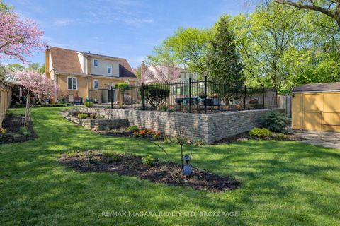 Photo 1 at 65 Craigmore Crescent, Willowdale East, Toronto