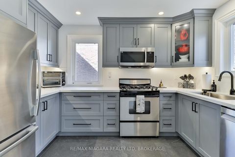 Photo 12 at 65 Craigmore Crescent, Willowdale East, Toronto