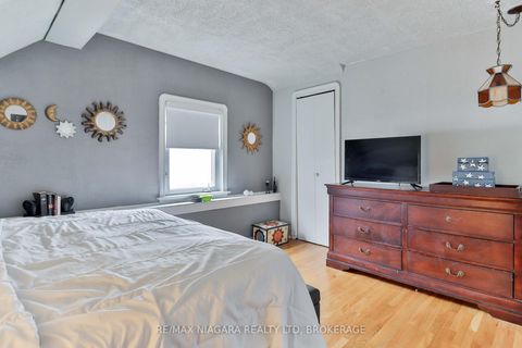 Photo 27 at 65 Craigmore Crescent, Willowdale East, Toronto