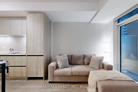 Photo 8 at D620 - 8 Beverley Glen Boulevard, Beverley Glen, Vaughan