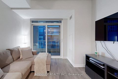 Photo 10 at D620 - 8 Beverley Glen Boulevard, Beverley Glen, Vaughan