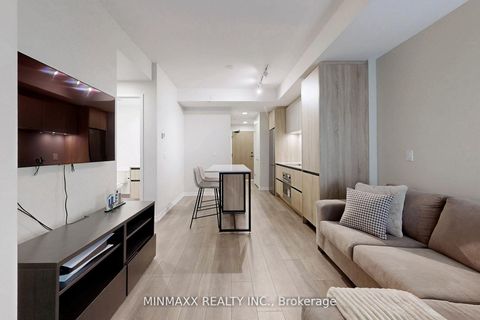 Photo 12 at D620 - 8 Beverley Glen Boulevard, Beverley Glen, Vaughan