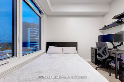 Photo 23 at D620 - 8 Beverley Glen Boulevard, Beverley Glen, Vaughan