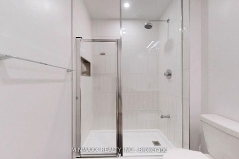 Photo 28 at D620 - 8 Beverley Glen Boulevard, Beverley Glen, Vaughan