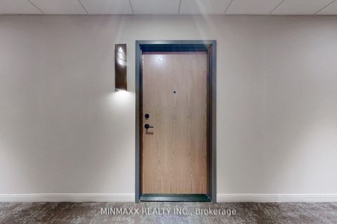 Photo 31 at D620 - 8 Beverley Glen Boulevard, Beverley Glen, Vaughan