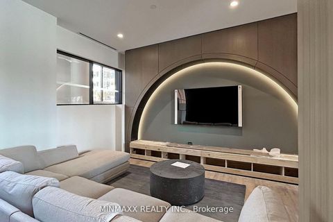 Photo 45 at D620 - 8 Beverley Glen Boulevard, Beverley Glen, Vaughan