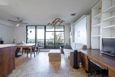 Photo 5 at 906 - 135 Marlee Avenue, Belgravia, Toronto