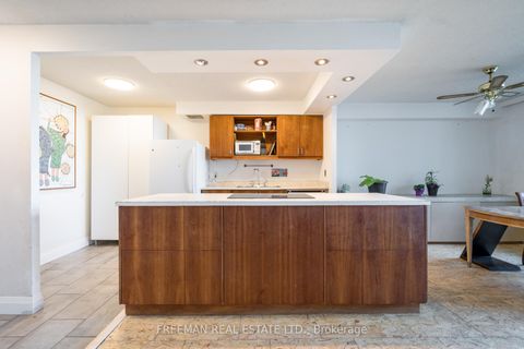 Photo 15 at 906 - 135 Marlee Avenue, Belgravia, Toronto