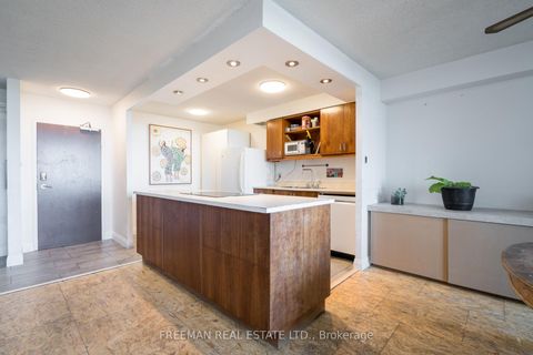 Photo 16 at 906 - 135 Marlee Avenue, Belgravia, Toronto