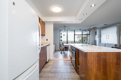 Photo 18 at 906 - 135 Marlee Avenue, Belgravia, Toronto