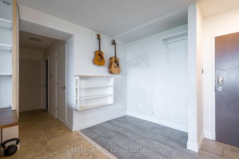 Photo 21 at 906 - 135 Marlee Avenue, Belgravia, Toronto