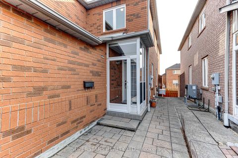 Photo 1 at 84 Fortune Crescent, Rouge Woods, Richmond Hill