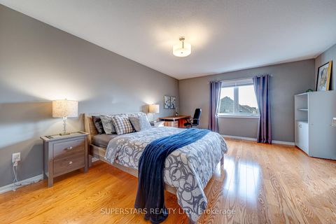 Photo 14 at 84 Fortune Crescent, Rouge Woods, Richmond Hill