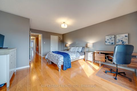 Photo 15 at 84 Fortune Crescent, Rouge Woods, Richmond Hill