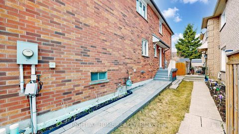 Photo 9 at 559 Walpole Crescent, Wyndham, Newmarket