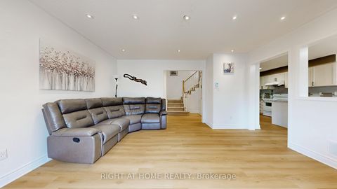 Photo 11 at 559 Walpole Crescent, Wyndham, Newmarket